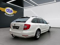Gebraucht Skoda Superb Ambition 170 PS (125 kW) 2012 Weiß Kombi