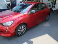 Gebraucht Peugeot 208 Active 101 PS (74 kW) 2023 Elixir rot Kleinwagen
