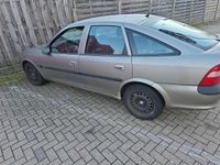 Gebraucht Opel Vectra 101 PS (74 kW) 1997 Grau Limousine