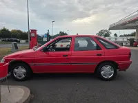 Gebraucht Ford Escort 88 PS (64 kW) 1994 Rot Kleinwagen