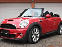 Käytetty Mini Cooper S Cabriolet 184 HP (135 kW) 2011 Punainen Avoauto
