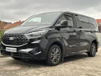 Gebraucht Ford Tourneo Titanium 136 PS (100 kW) 2025 Schwarz Van / Kleinbus