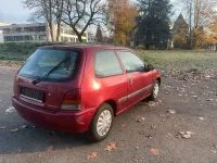 Gebraucht Toyota Starlet 75 PS (55 kW) 1996 Rot Kleinwagen