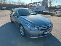 Gebraucht Mercedes E250 Avantgarde 204 PS (150 kW) 2012 Grau Coupé
