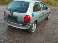 Gebraucht Opel Corsa 65 PS (47 kW) 2000 Silber Kleinwagen