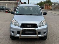 Gebraucht Daihatsu Terios 105 PS (77 kW) 2010 Grau SUV