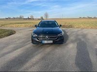 Usado Mercedes E220 194 CV (142 kW) 2021 Negro Familiar