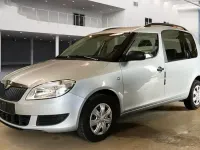 Gebraucht Skoda Roomster Active 86 PS (63 kW) 2011 Silber Van / Kleinbus