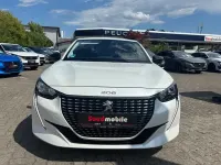 Gebraucht Peugeot 208 Active 75 PS (55 kW) 2022 Weiß (metallic) Kleinwagen