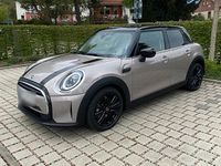 Gebraucht Mini Cooper 136 PS (100 kW) 2023 Andere farben Kleinwagen