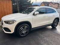 Gebraucht Mercedes GLA200 Progressive 163 PS (119 kW) 2020 Weiß SUV