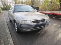 Gebraucht Opel Astra 75 PS (55 kW) 1996 Grau Limousine