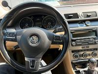 Gebraucht VW Passat 177 PS (130 kW) 2013 Schwarz Kombi