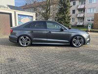 Gebraucht Audi A3 S-Line 190 PS (139 kW) 2018 Grau Limousine
