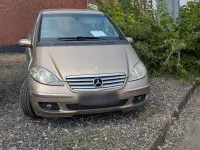 Gebraucht Mercedes A180 Elegance 109 PS (80 kW) 2009 Gold Limousine