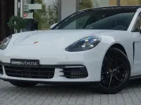 Gebraucht Porsche Panamera 4 E-Hybrid 466 PS (342 kW) 2019 Weiß Kleinwagen