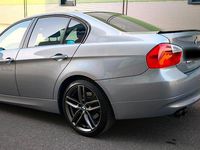 Gebraucht BMW 325 218 PS (160 kW) 2006 Silber Limousine