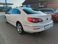 Second-hand VW Passat Basis 160 CP (117 kW) 2011 Alb Berlinǎ