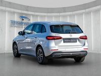 Gebraucht Mercedes B250e Progressive 163 PS (119 kW) 2023 Silber Kleinwagen
