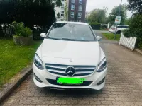 Gebraucht Mercedes B180 Style 109 PS (80 kW) 2015 Weiß Kleinwagen