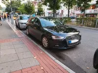 Gebraucht Audi A4 Attraction 136 PS (100 kW) 2015 Schwarz Kombi