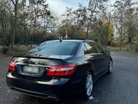 Gebraucht Mercedes E500 387 PS (284 kW) 2009 Schwarz Limousine
