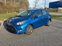Gebraucht Toyota Yaris Trend 99 PS (72 kW) 2015 Blau Kleinwagen