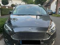 Gebraucht Ford S-MAX Titanium 150 PS (110 kW) 2016 Grau Van / Kleinbus