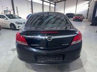 Gebraucht Opel Insignia Edition 140 PS (102 kW) 2011 Schwarz Limousine