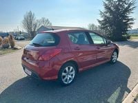 Gebraucht Peugeot 308 Active 120 PS (88 kW) 2011 Rot Kombi