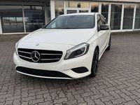 Gebraucht Mercedes A180 122 PS (89 kW) 2012 Weiß Kleinwagen
