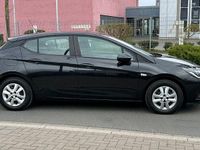 Gebraucht Opel Astra Eco 105 PS (77 kW) 2016 Schwarz Limousine