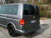 Gebraucht VW T5 140 PS (102 kW) 2012 Grau Van