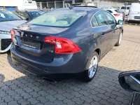 Gebraucht Volvo S60 254 PS (186 kW) 2014 Blau Limousine