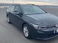 Gebraucht VW Golf VIII Life 116 PS (85 kW) 2023 Grau Kombi