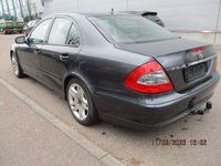 Gebraucht Mercedes E200 136 PS (100 kW) 2007 Grau Limousine