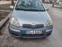 Gebraucht Toyota Yaris Sol 87 PS (63 kW) 2003 Silber Limousine