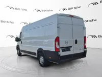 Gebraucht Opel Movano 140 PS (102 kW) 2024 Lackierung weiss icy/typ aussenverkleidung spiegel flach standard Van