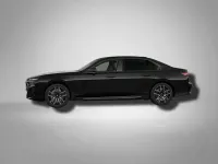 Gebraucht BMW 740 M Sport 286 PS (210 kW) 2025 Black sapphire metallic Limousine