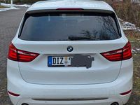 Gebraucht BMW 220 Gran Tourer Luxury Line 190 PS (139 kW) 2016 Weiß Van / Kleinbus