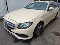 Usado Mercedes E220 Avantgarde 194 CV (142 kW) 2018 Beige Berlina