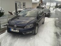 Gebraucht VW Passat 143 PS (105 kW) 2011 Blau metallic Kombi