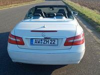 Gebraucht Mercedes E220 Avantgarde 170 PS (125 kW) 2011 Weiß Cabrio