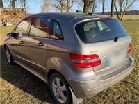 Gebraucht Mercedes B180 109 PS (80 kW) 2005 Grau Van / Kleinbus