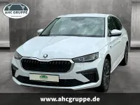 Gebraucht Skoda Scala Tour 116 PS (85 kW) 2025 Weiss Kleinwagen