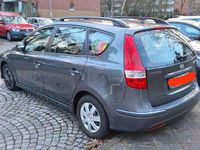 Gebraucht Hyundai i30 Classic 90 PS (66 kW) 2011 Grau Kombi