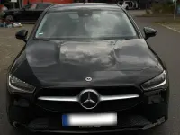 Gebraucht Mercedes CLA200 Shooting Brake 150 PS (110 kW) 2021 Schwarz Kombi