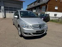 Gebraucht Mercedes B200 136 PS (100 kW) 2008 Silber Van / Kleinbus