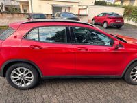 Gebraucht Mercedes GLA180 122 PS (89 kW) 2018 Rot SUV
