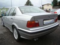Gebraucht BMW 325 193 PS (141 kW) 1991 Silber metallic Limousine